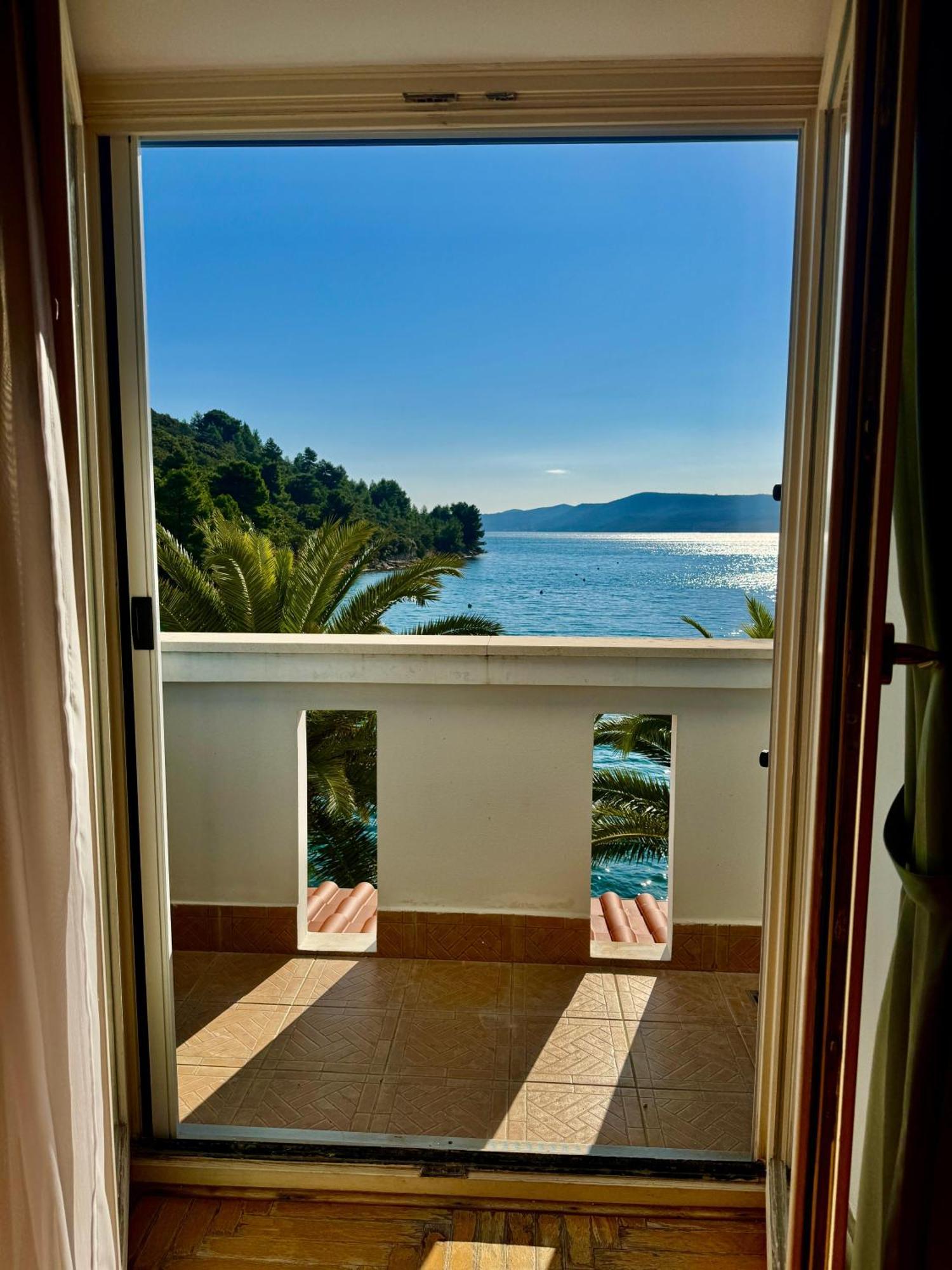 Villa Rava Hotel & Restaurant Exterior photo